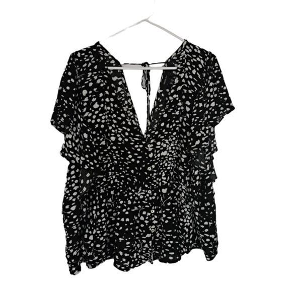 FOREVER 21 Tops - Forever‎ 21 blouse size 3X
